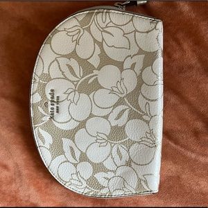 Kate Spade ♠️ Wristlet